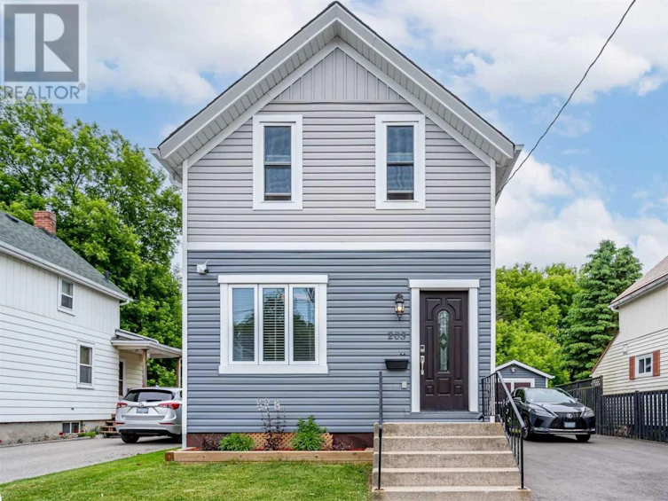 203 Court Street, Oshawa, ON, L1H 4W6