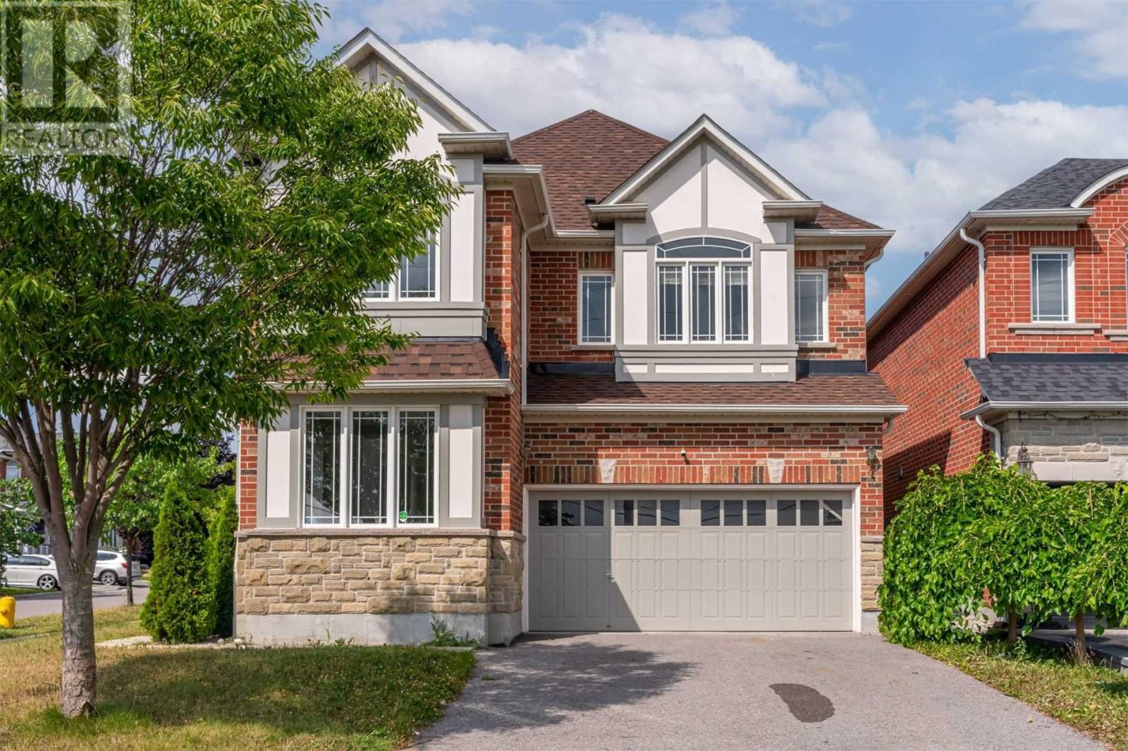 27 Cantwell Crescent, Ajax, ON, L1Z 2A5