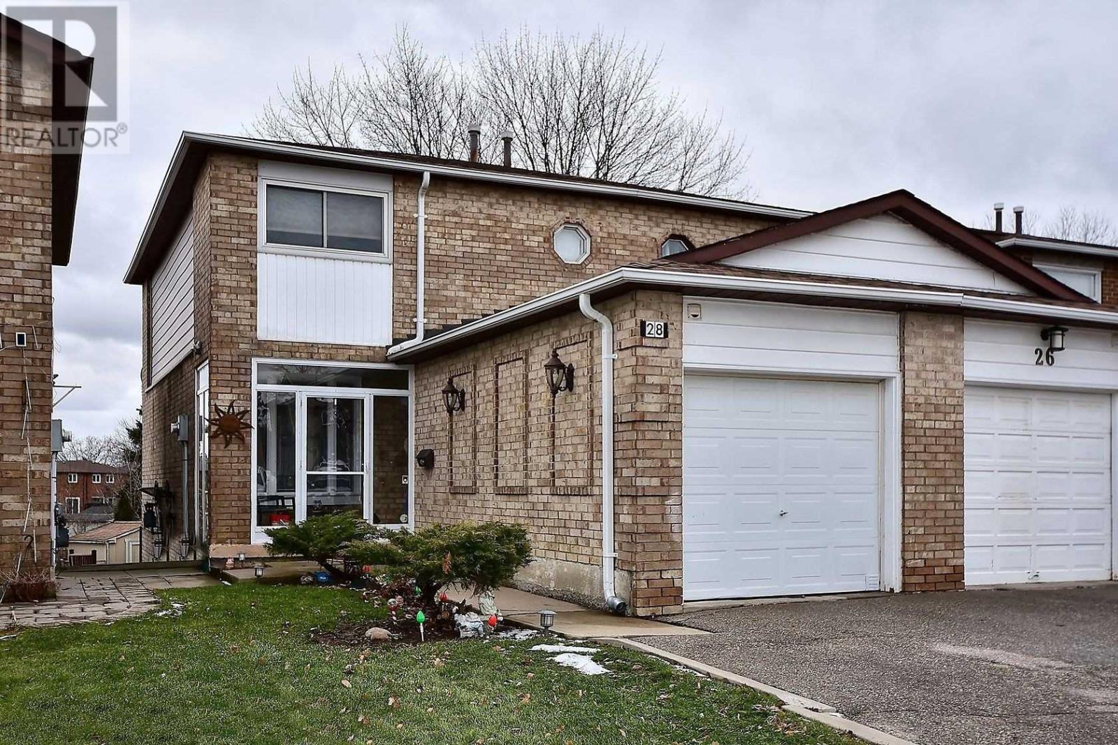 28 Ashcroft Ct  