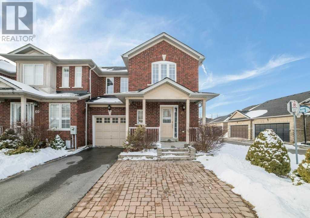 62 Dylan St  