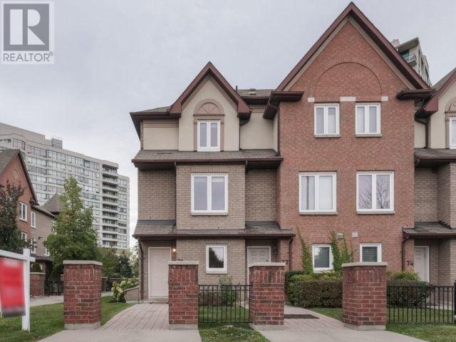 76-735 New Westminster Dr  