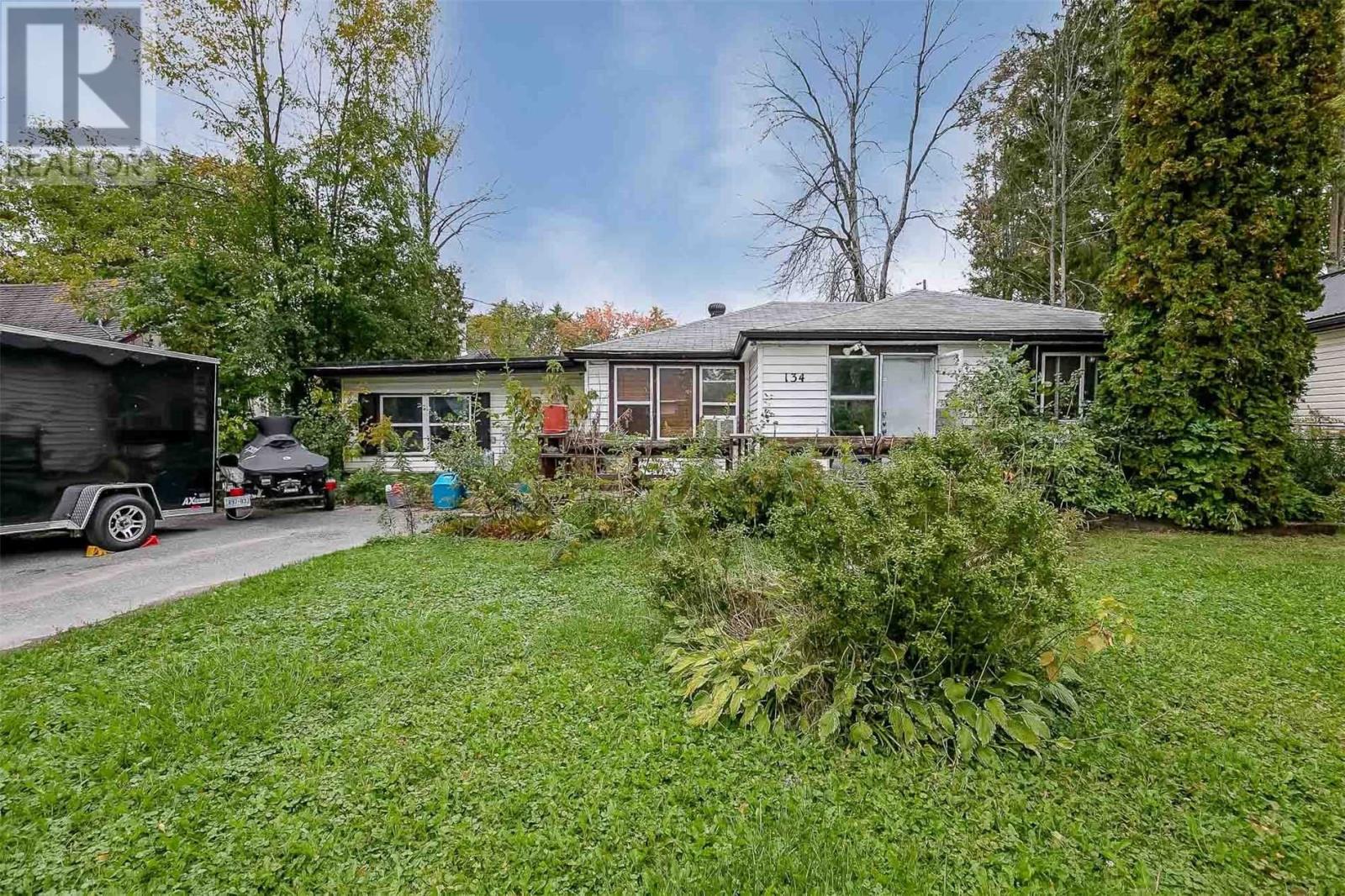 134 Cronsberry Road, Georgina, ON, L0E 1N0