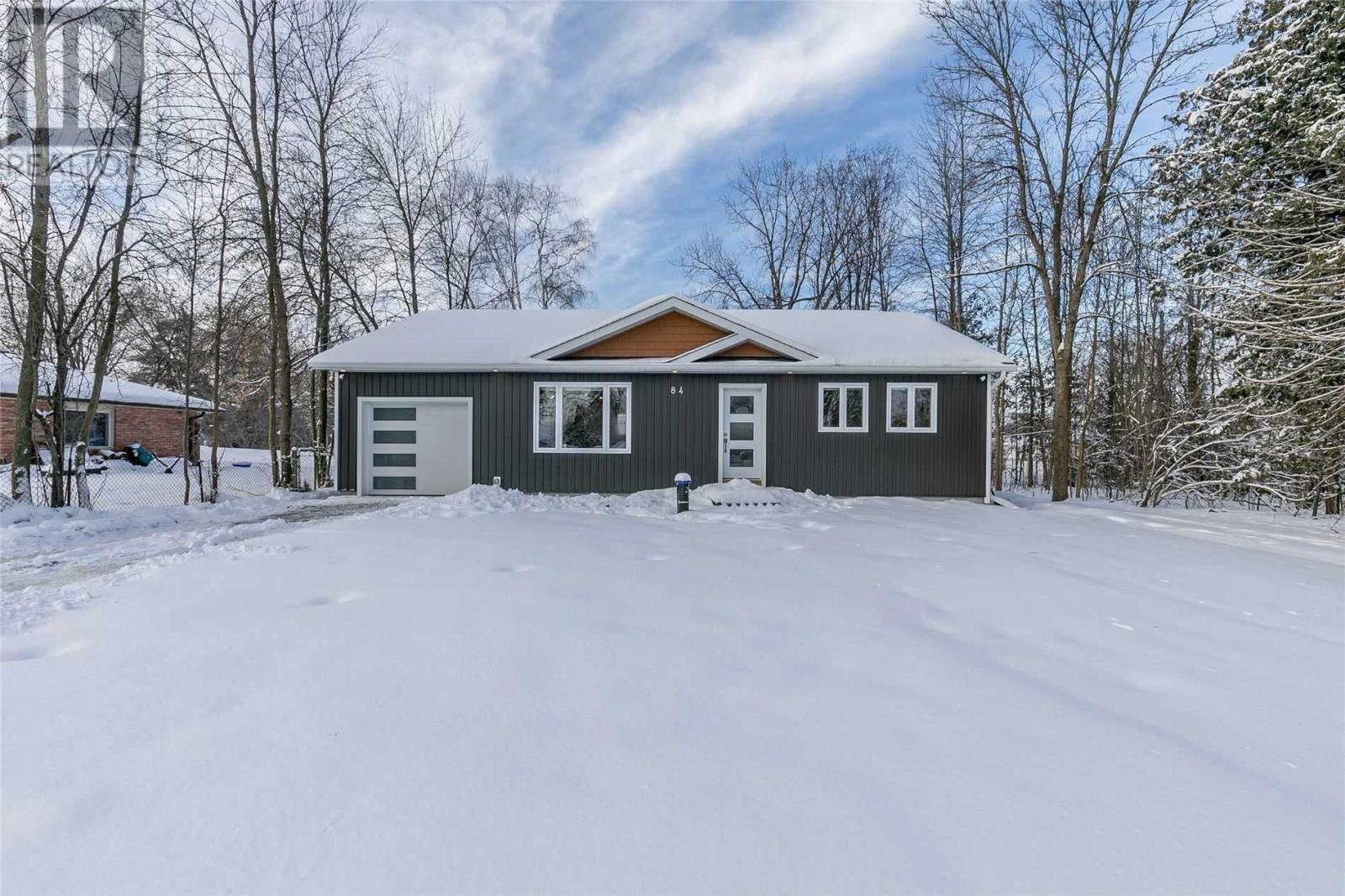 84 Cronsberry Road, Georgina, ON, L0E 1N0