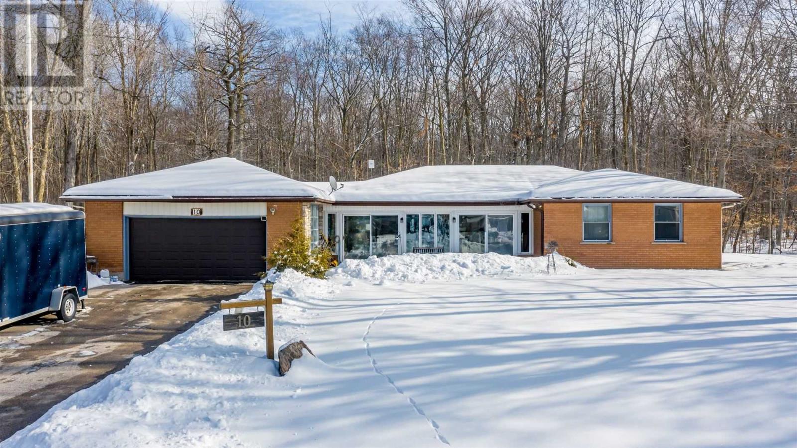 10 Easy Street, Georgina, ON, L0E 1N0