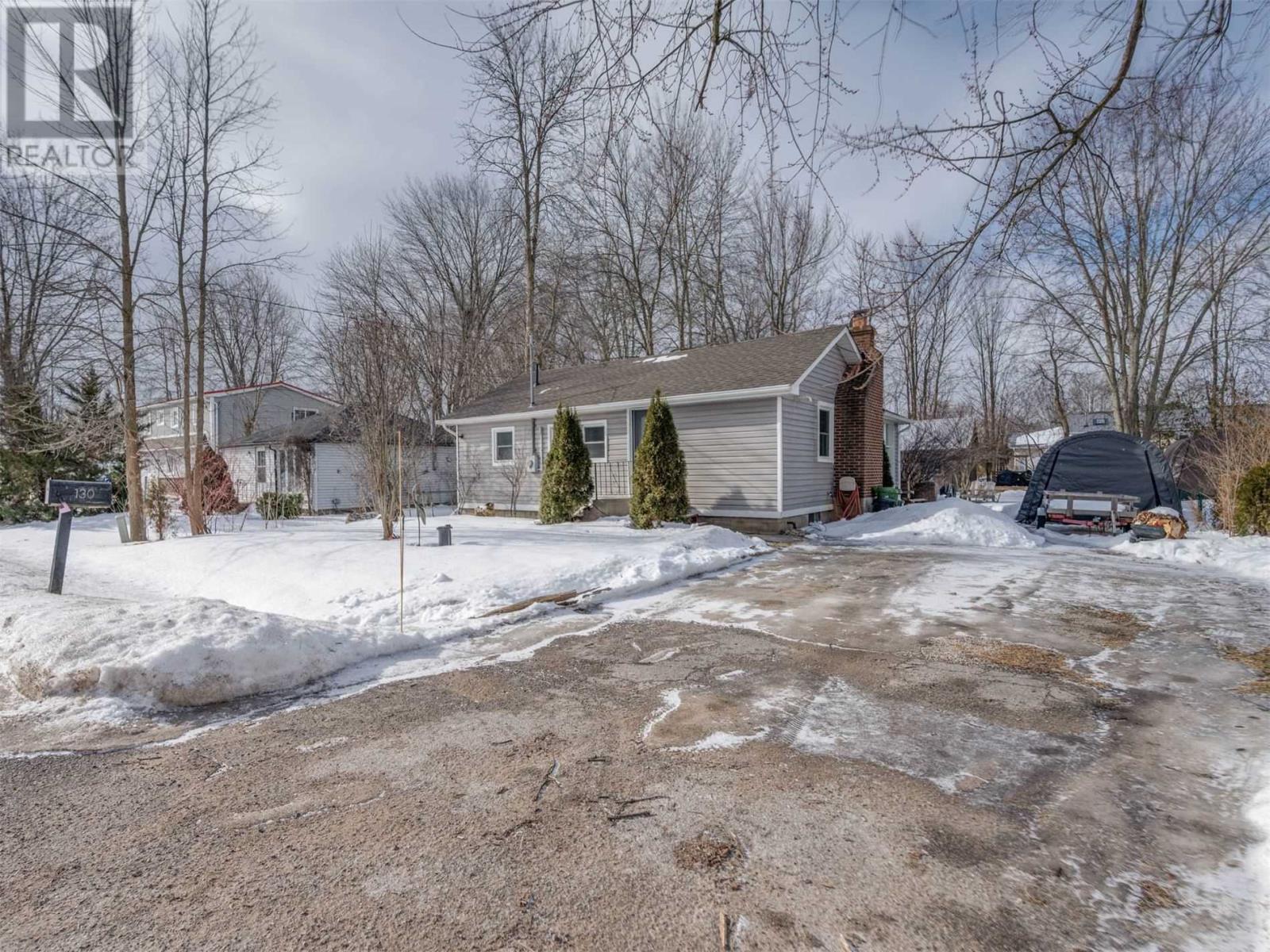 130 Woodfield Drive, Georgina, ON, L0E 1N0
