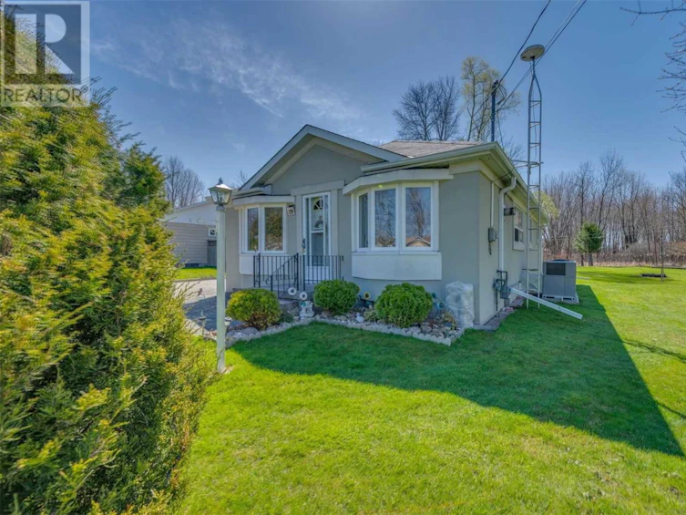 179 Holmes Point Road, Georgina, ON, L0E 1N0