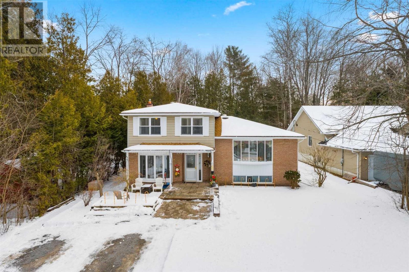 49 Beaverdale Crescent, Georgina, ON, L0E 1N0