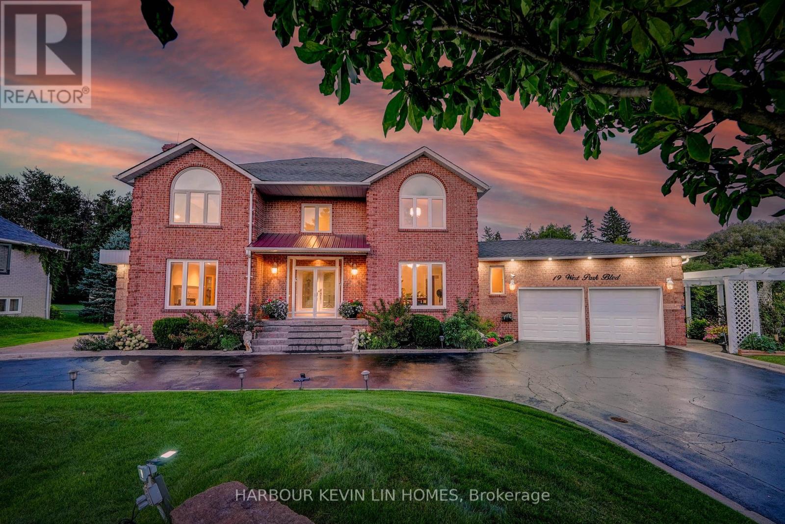 19 West Park Boulevard WEST, Whitchurch-Stouffville, ON, L0H 1G0