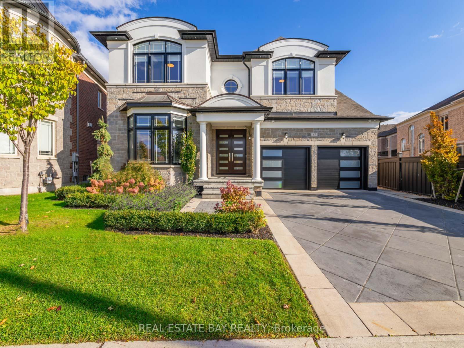 87 Woodgate Pines Drive, Vaughan, ON, L4H 4A4
