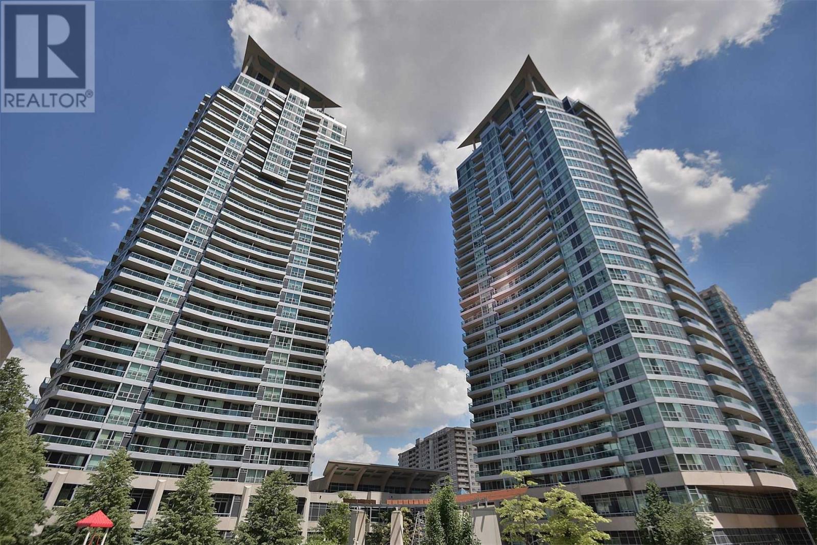 1712-33 West Elm Dr  