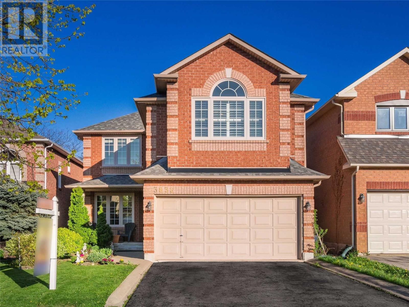 3836 Periwinkle Cres  