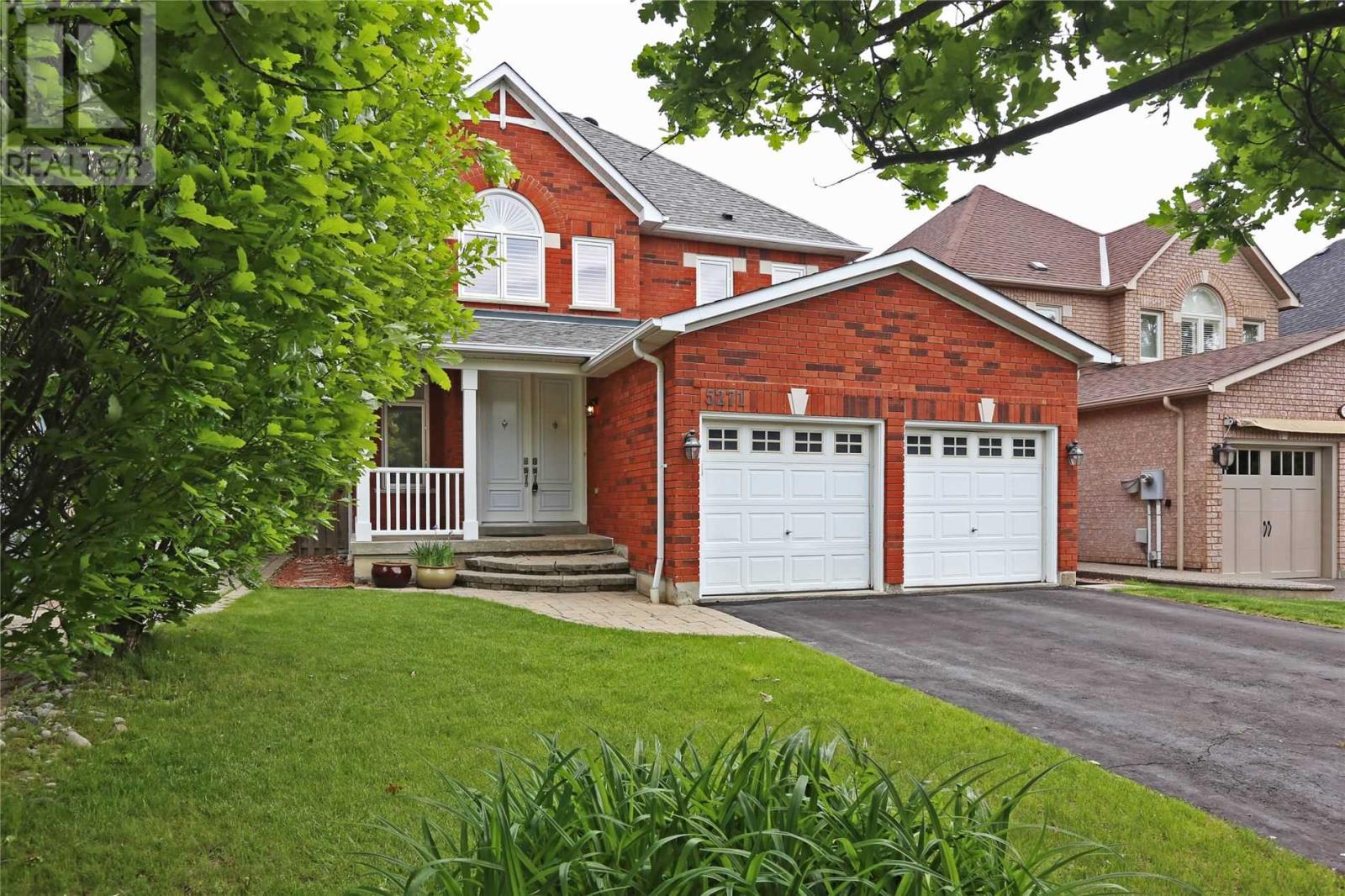 5271 Forestwalk Cir  