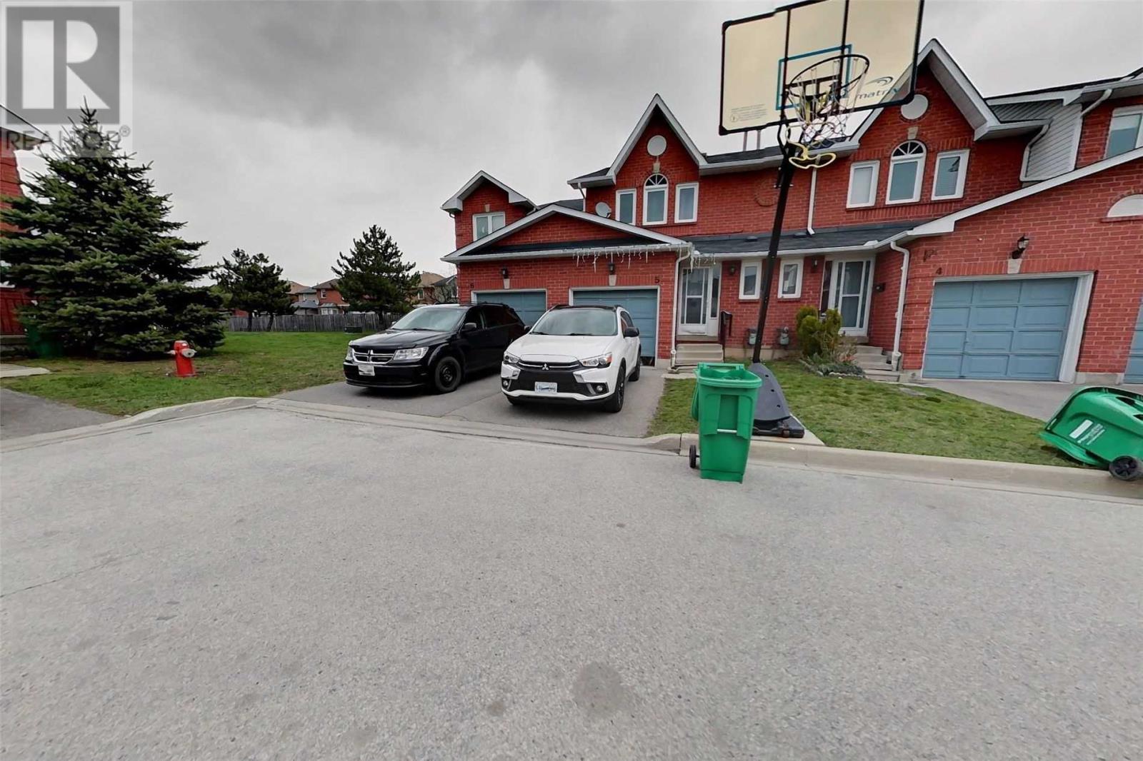 #6 -1485 Torrington Dr  