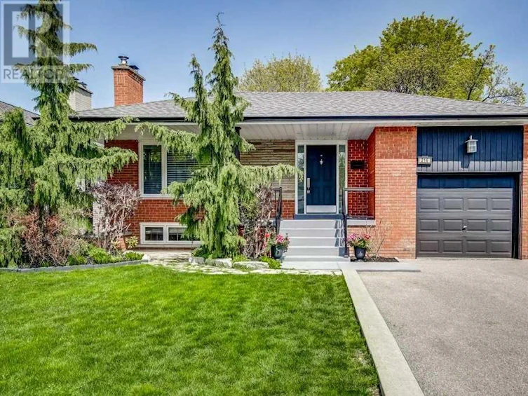 216 The Westway, Toronto, ON, M9R 1E8