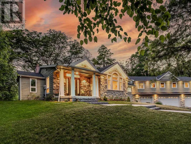 43 Ireson Road, Burlington, ON, L7P 0T2