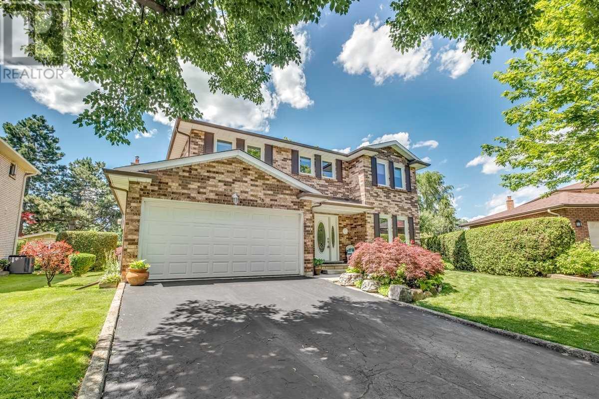 2273 St. Ann's Court, Oakville, ON, L6L 5V7