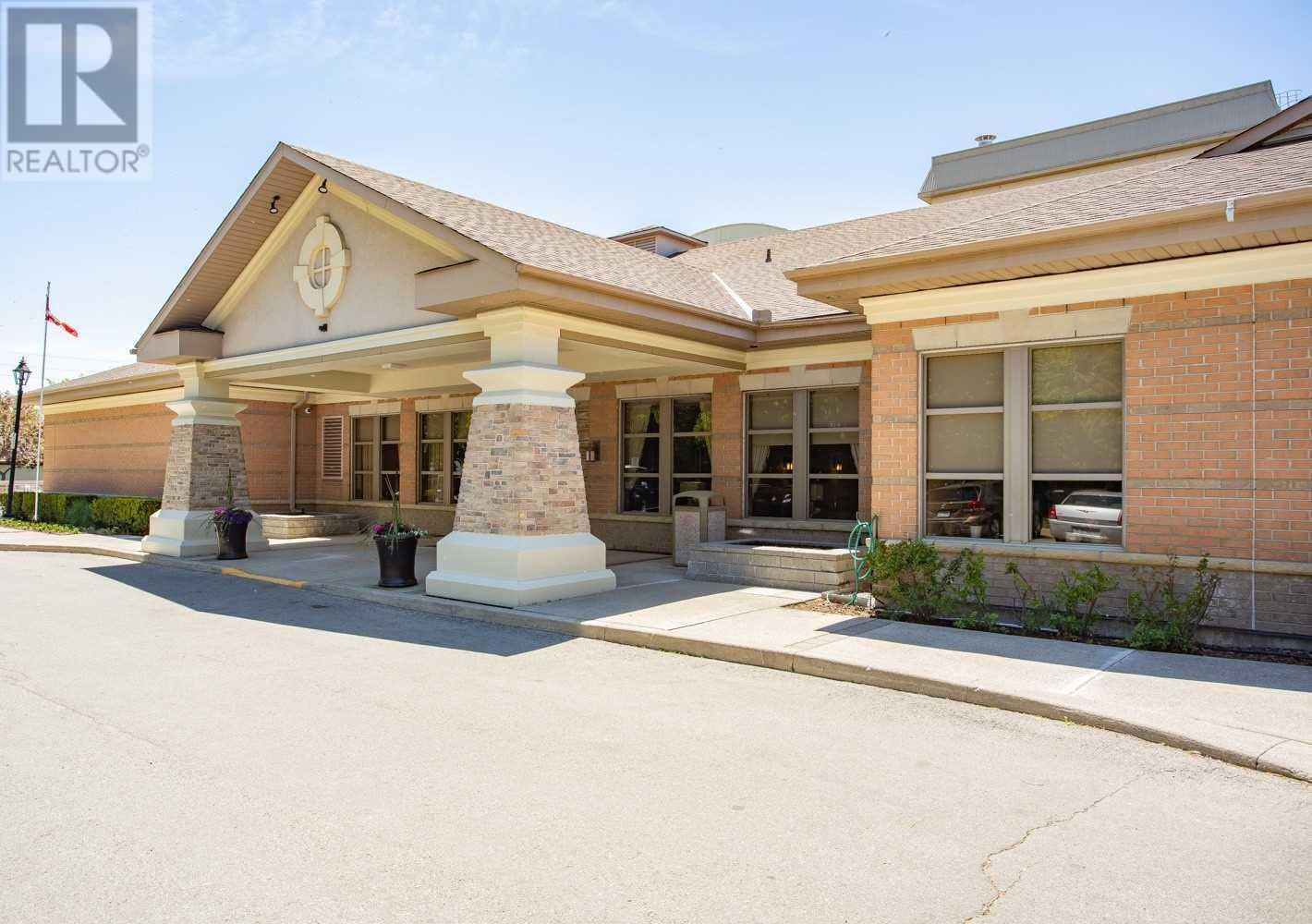 1516-100 Burloak Drive, Burlington, ON, L7L 6P6