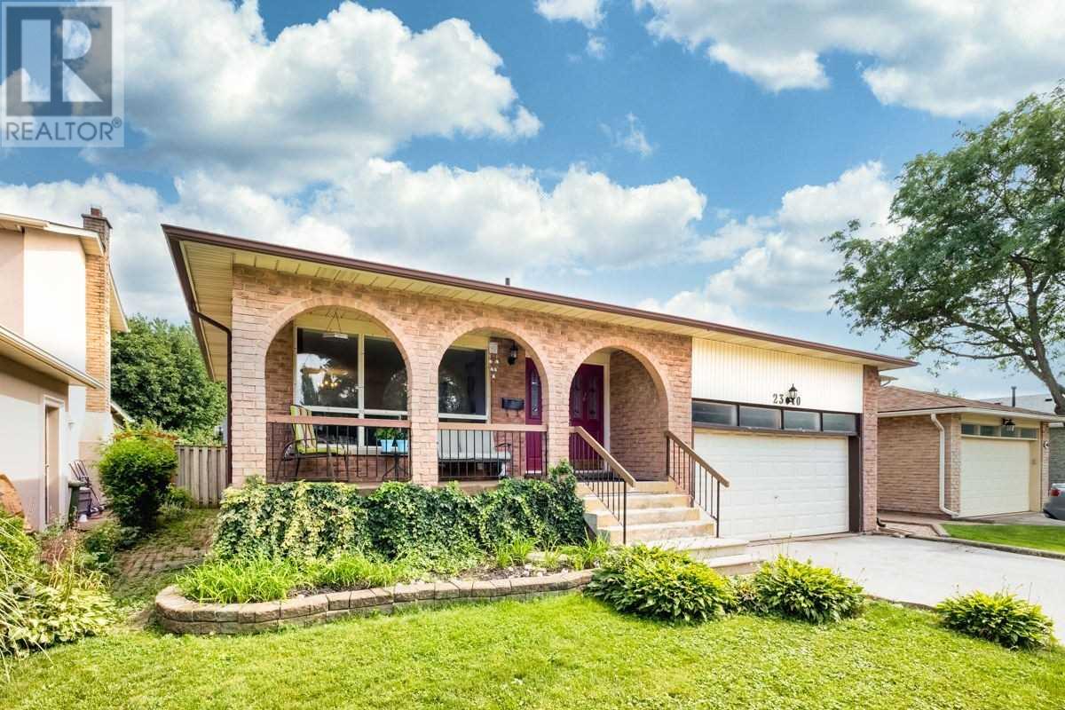2310 Glastonbury Road, Burlington, ON, L7P 4C9