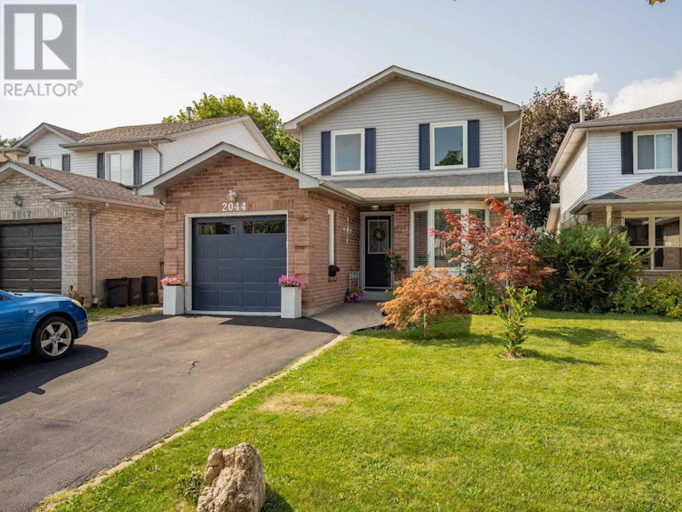 2044 Chrisdon Road, Burlington, ON, L7M 3W9