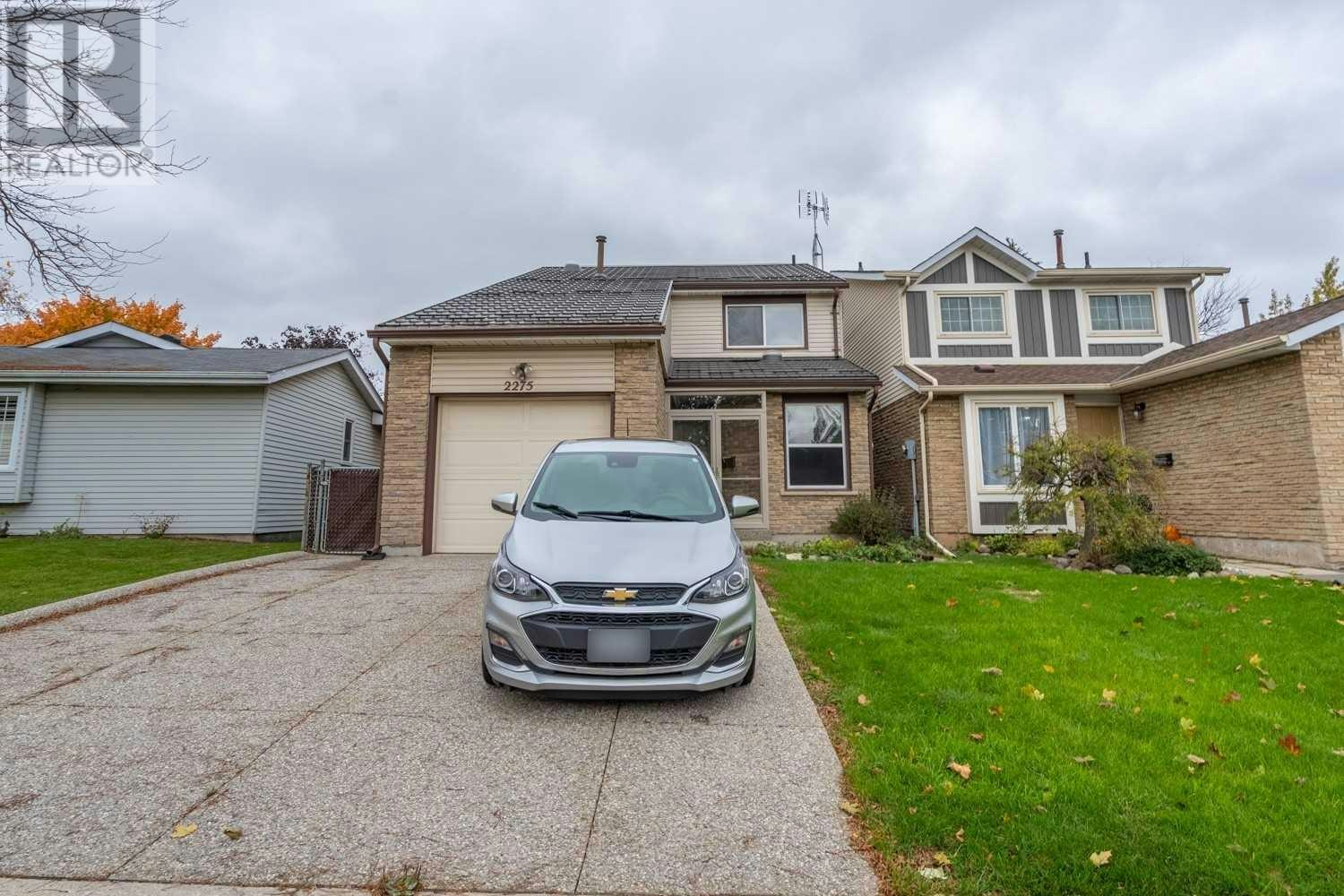 2275 Middlesmoor Crescent, Burlington, ON, L7P 3X3