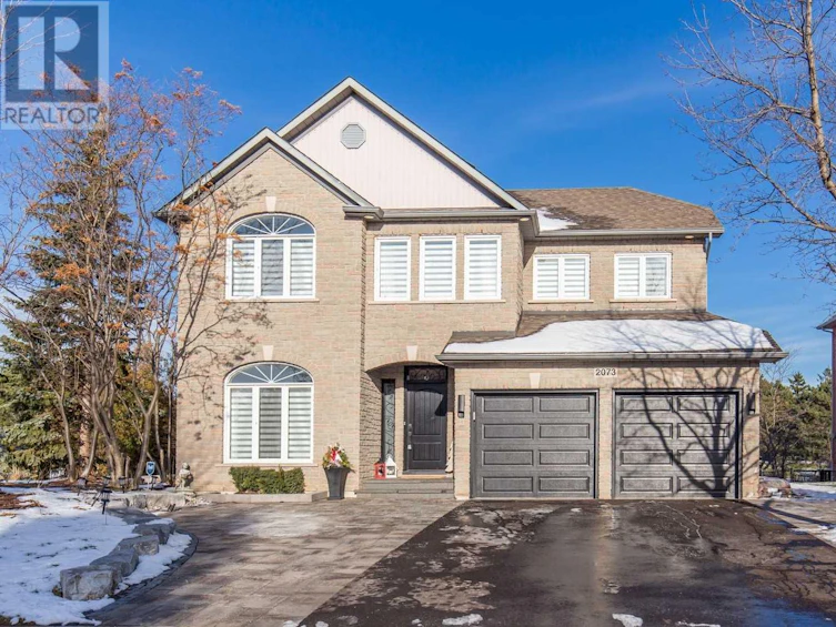 2073 Country Club Drive, Burlington, ON, L7M 3V4