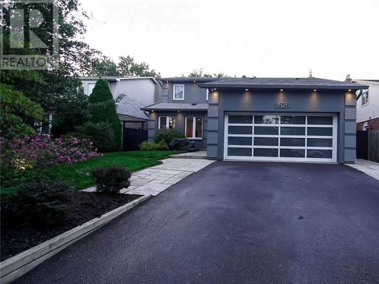 3526 Pitch Pine Crescent, Mississauga, ON, L5L 1P8
