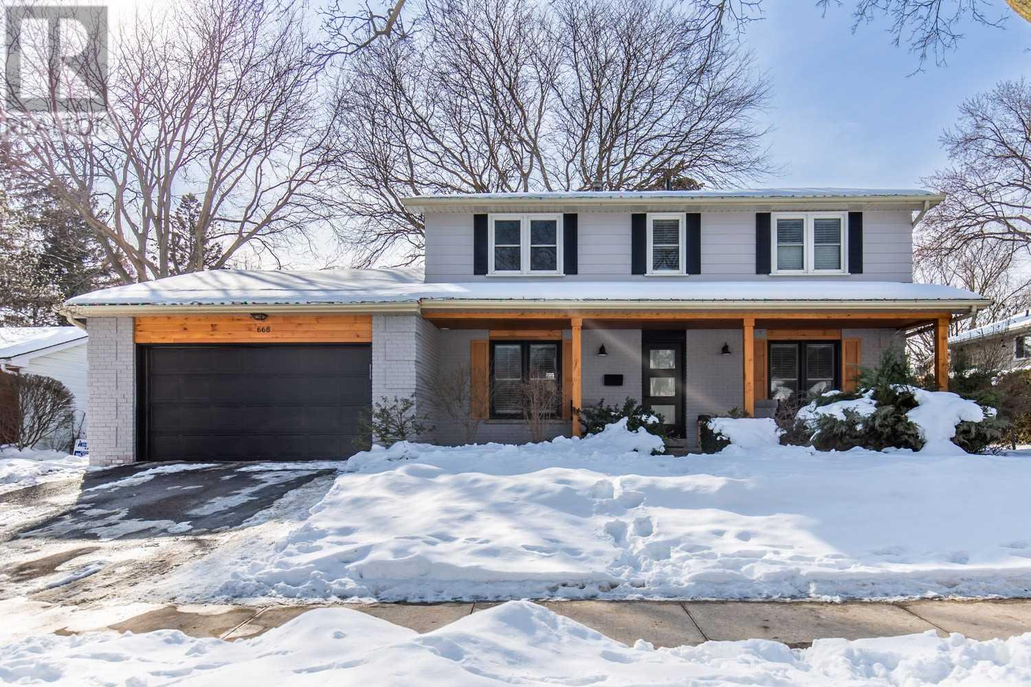668 Cherrywood Drive, Burlington, ON, L7T 3X1