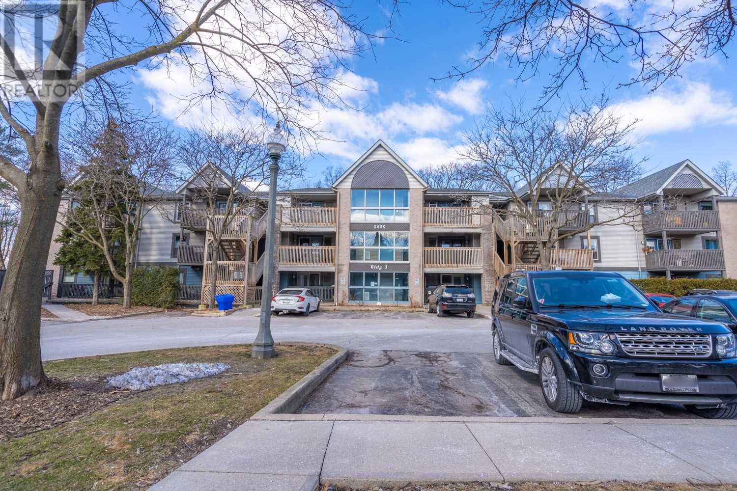 312-2030 Cleaver Avenue, Burlington, ON, L7M 4C3