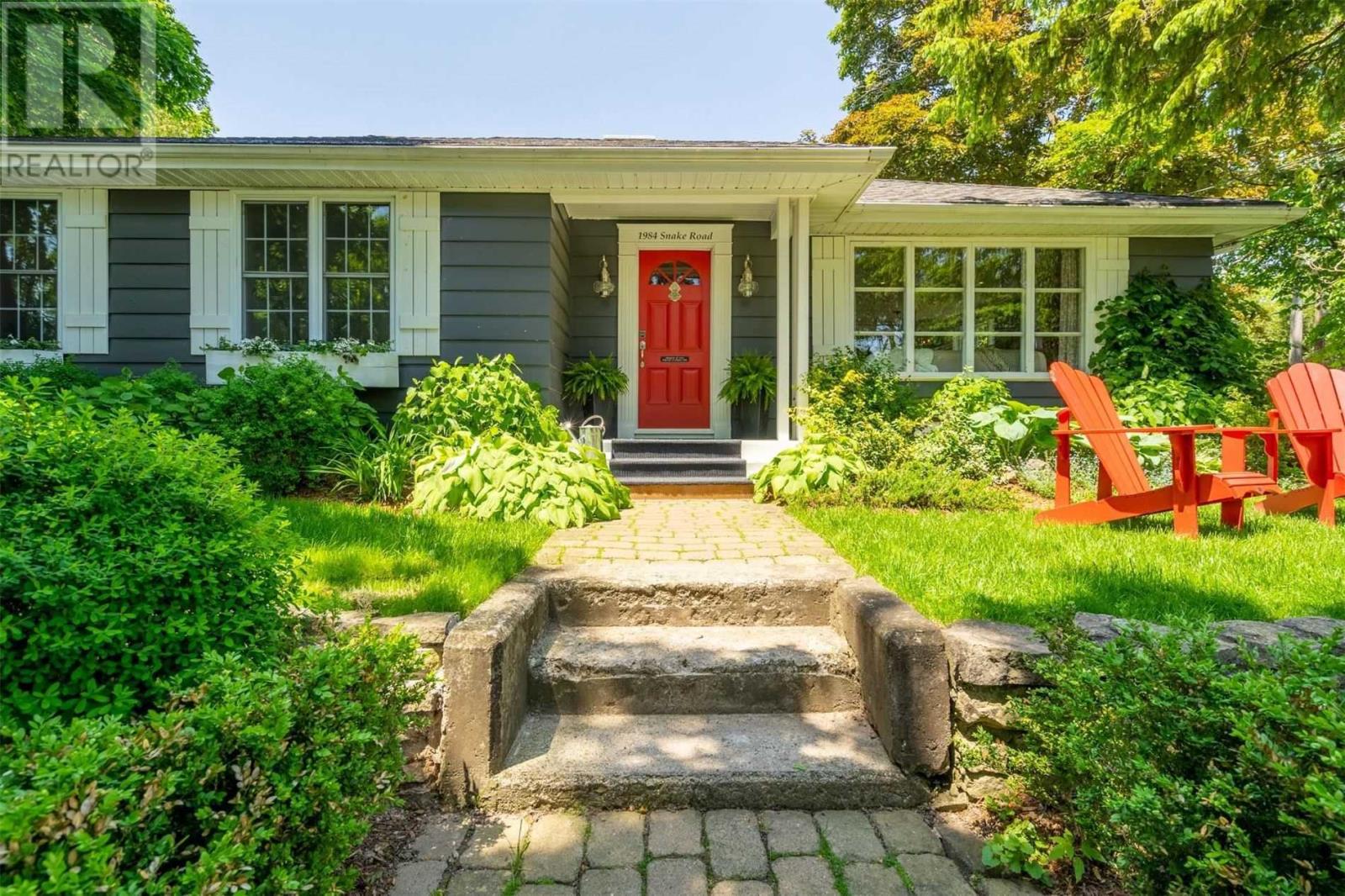 1984 Snake Road, Burlington, ON