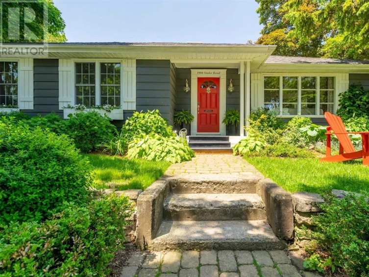 1984 Snake Road, Burlington, ON
