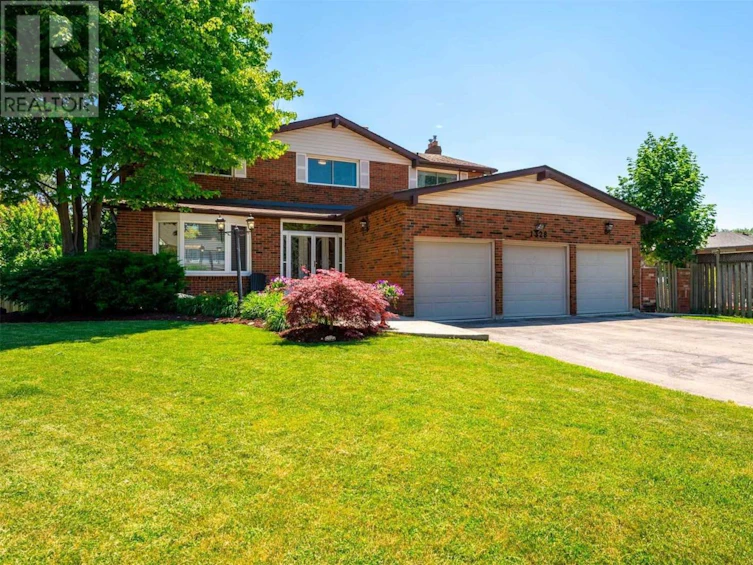 1328 Knights Bridge Court, Burlington, ON, L7P 3R7