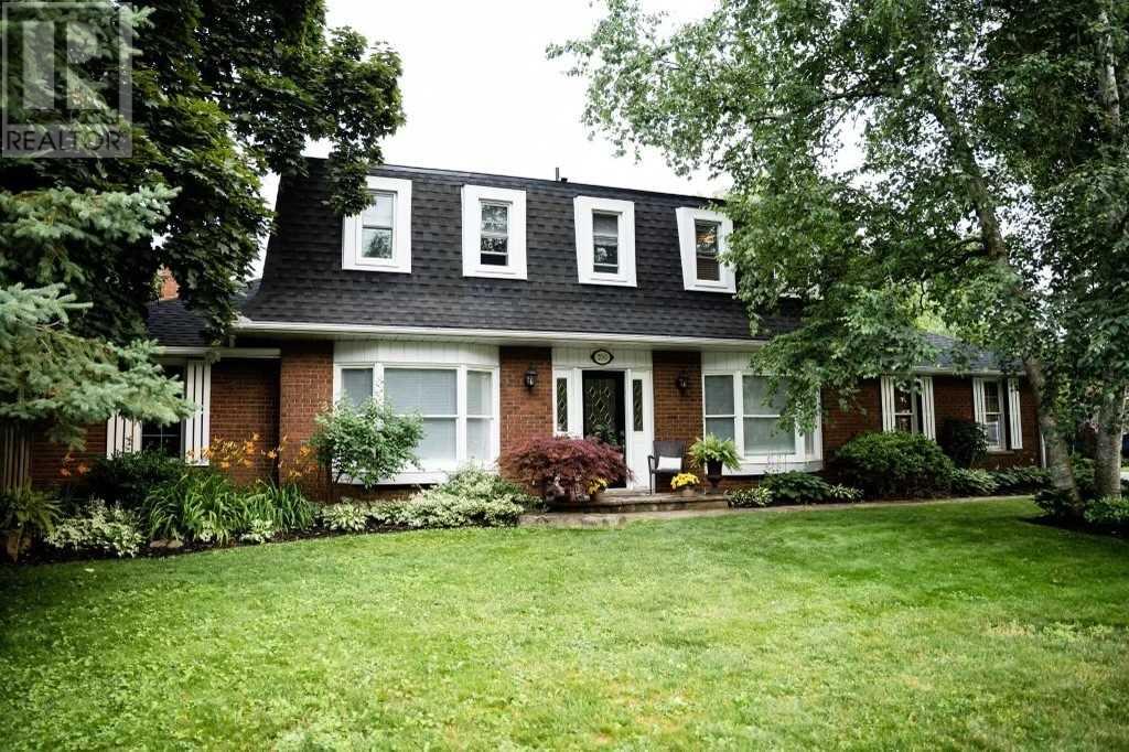 700 Greenwood Drive, Burlington, ON, L7T 3P5