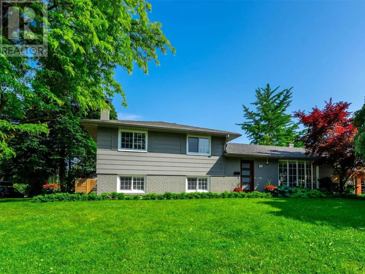 224 Weybourne Road, Oakville, ON, L6K 2T9