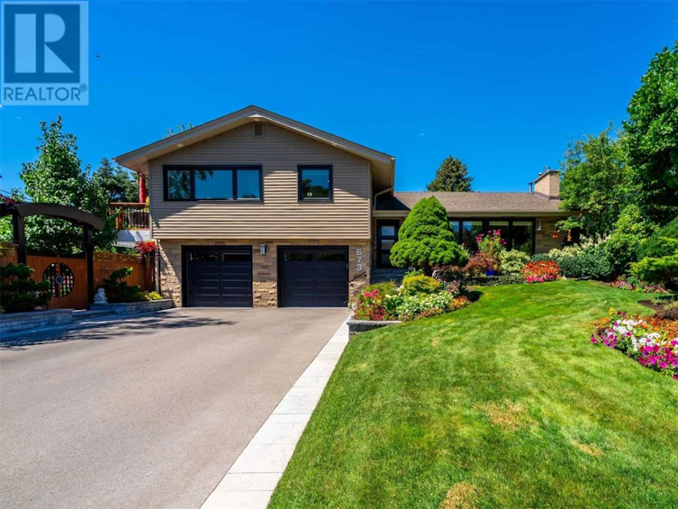 673 Holt Drive, Burlington, ON, L7T 3N4