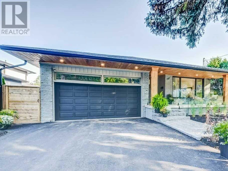 207 Edenbridge Drive, Toronto, ON, M9A 3G7
