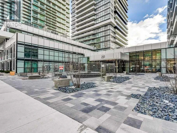 2607-251 Manitoba Street, Toronto, ON, M8Y 0C7