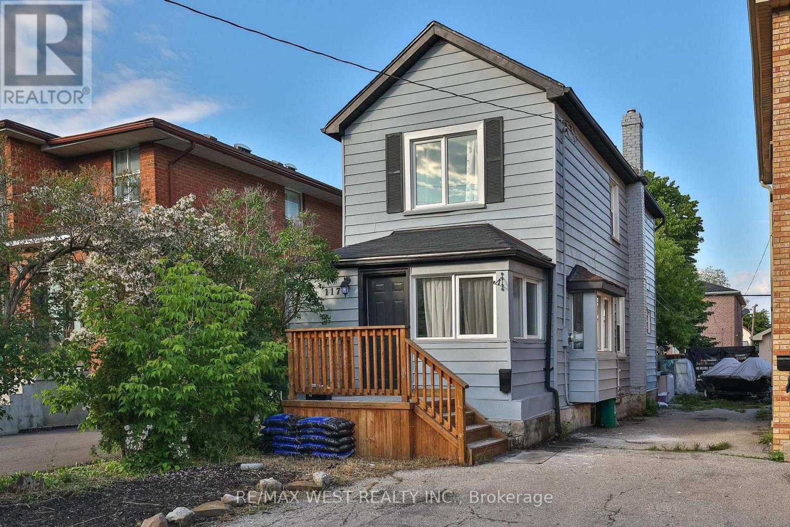 117 Twenty Fourth Street, Toronto, ON, M8V 3N7
