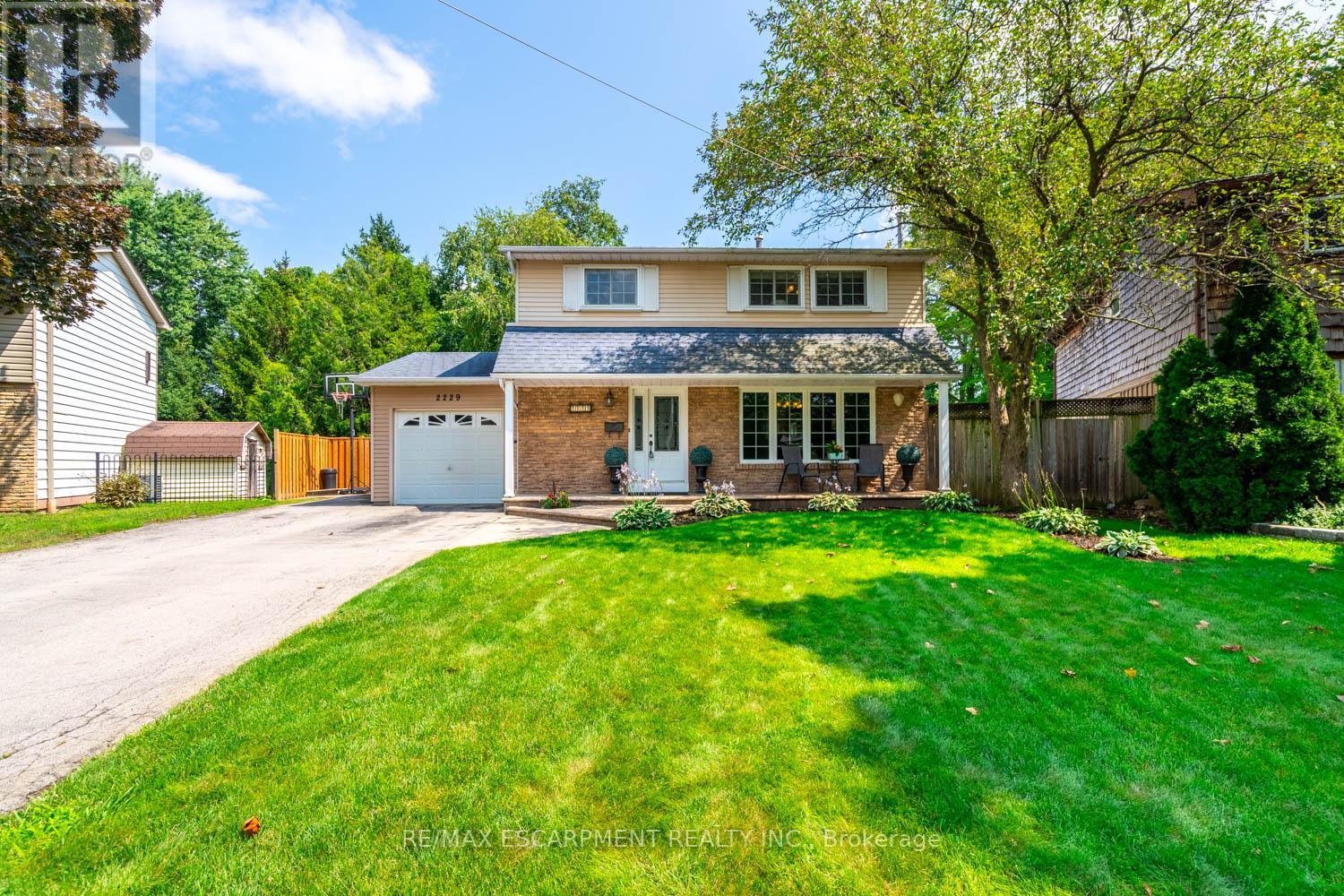 2229 Ingersoll Drive, Burlington, ON, L7P 3L1