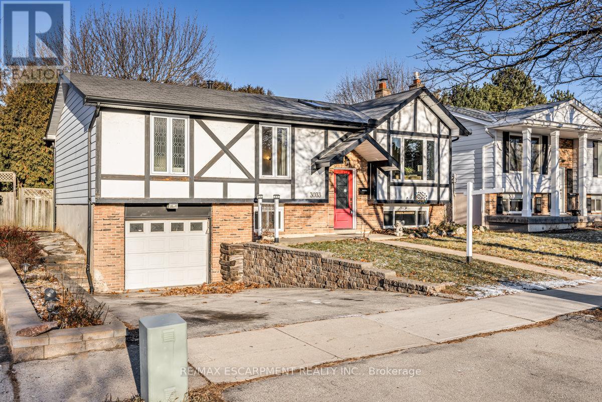 3033 Tecumseh Drive, Burlington, ON, L7N 3M3