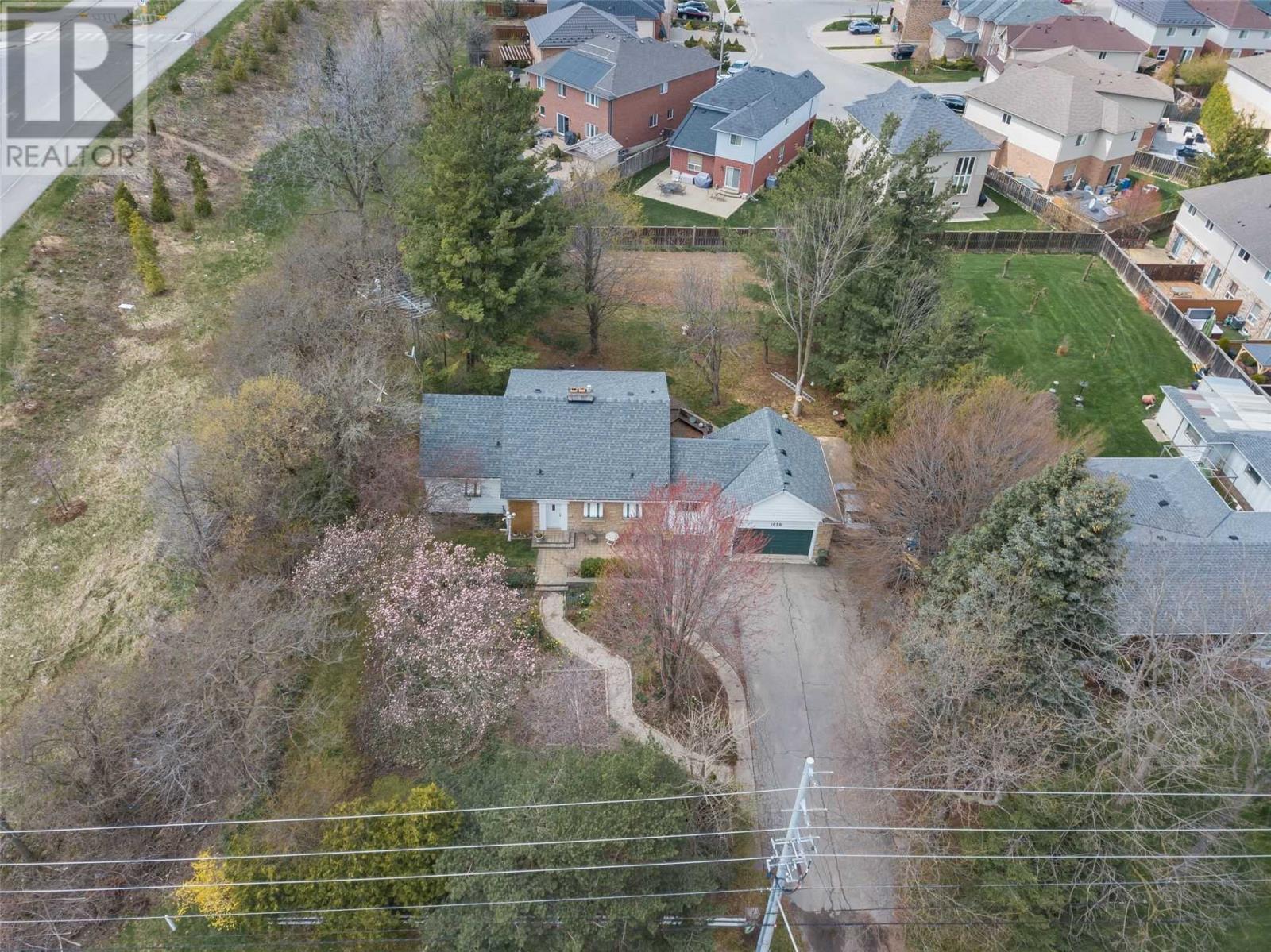 1050 West 5th Street WEST, Hamilton, ON, L9B 1J6