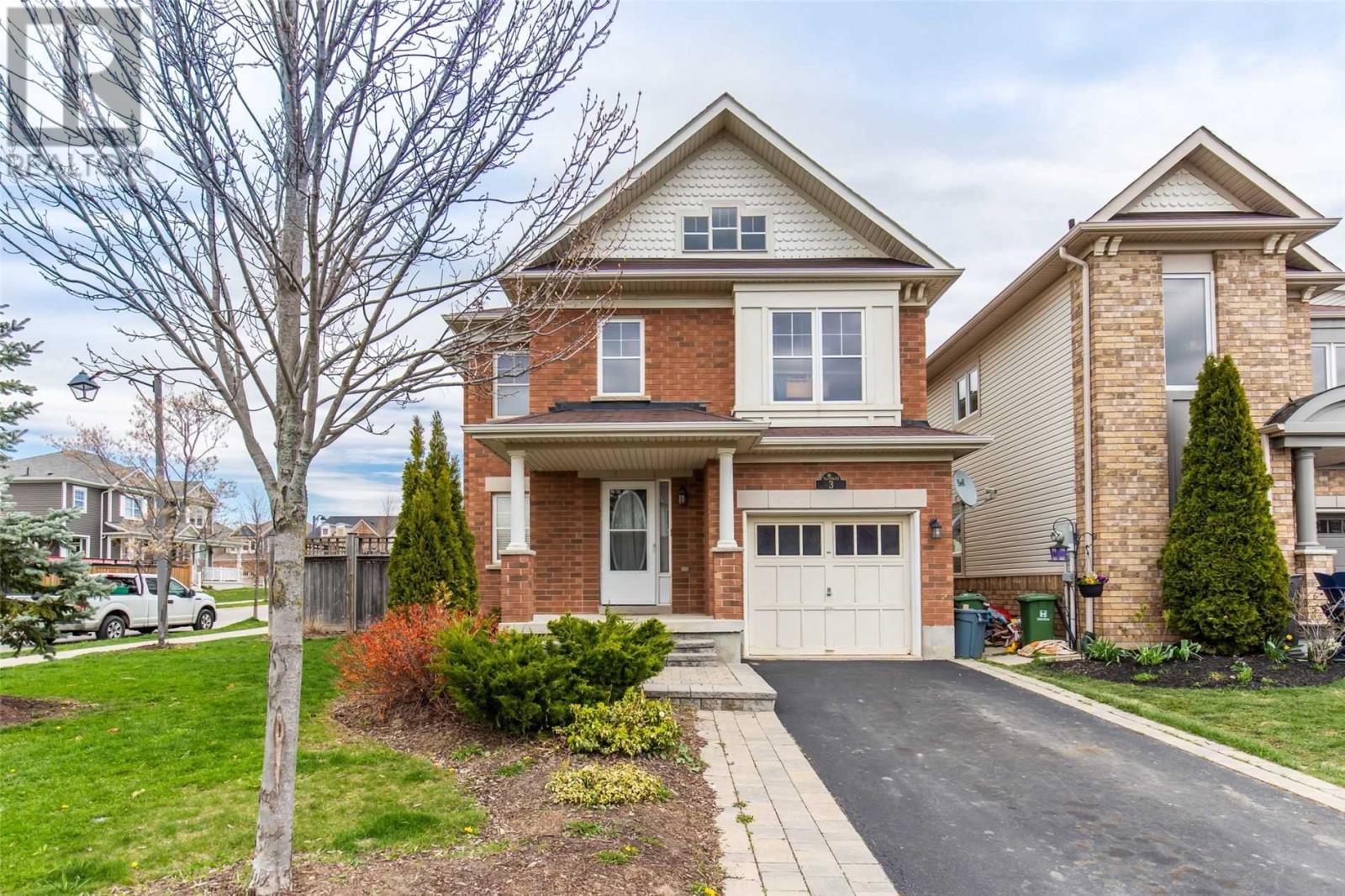 3 Fiddlehead Crescent, Hamilton, ON, L8B 0X8