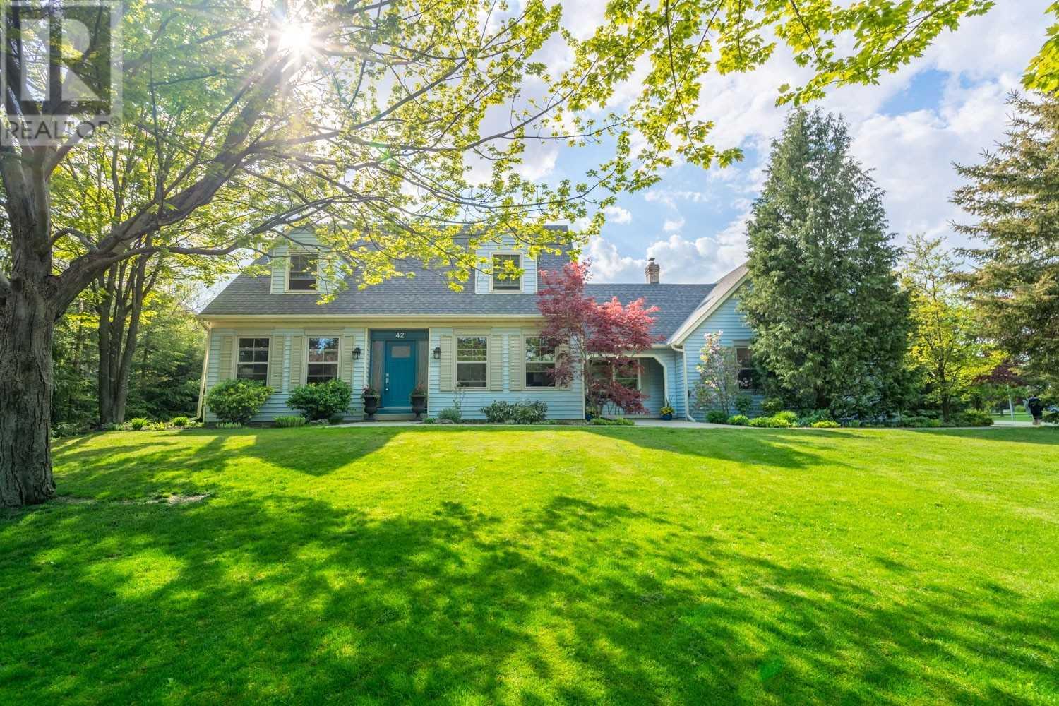 42 John Martin Court, Hamilton, ON, L8B 0Z9