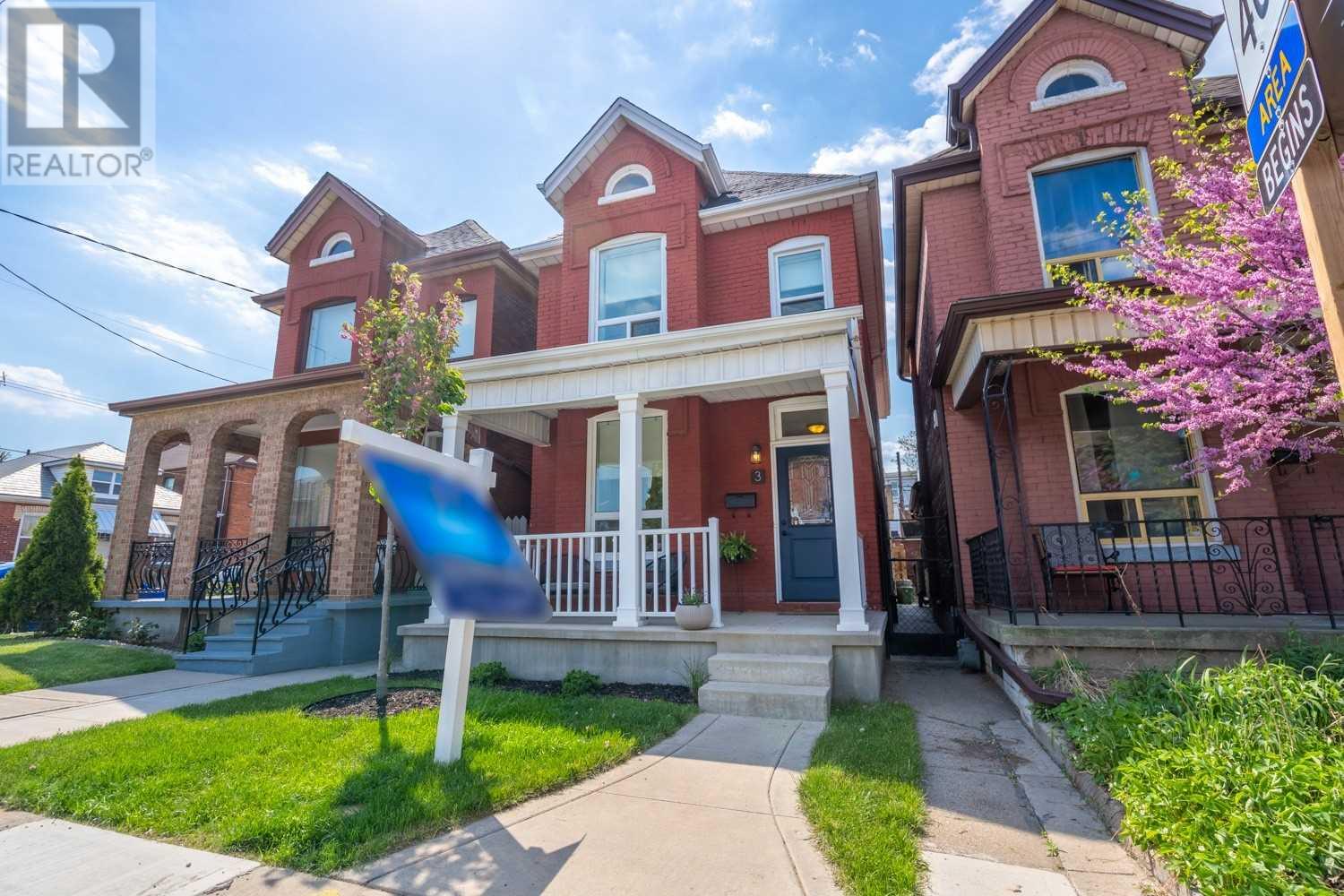 3 Kinrade Avenue, Hamilton, ON, L8L 6L5