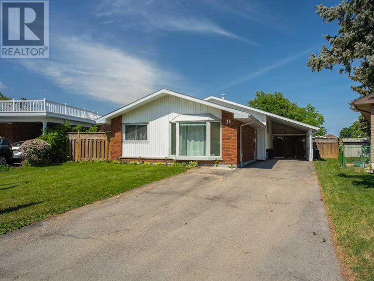 11 Cromwell Crescent, Hamilton, ON, L8G 2E9