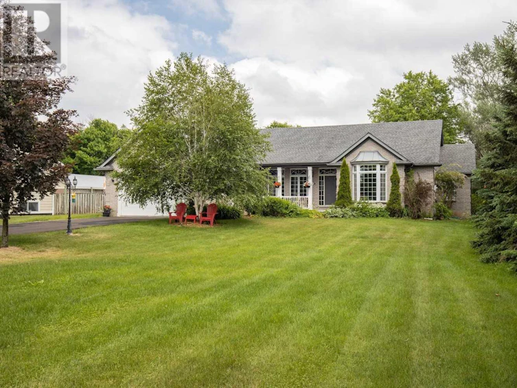 120 10th Concession Road East, Hamilton, ON, L8B 1H4