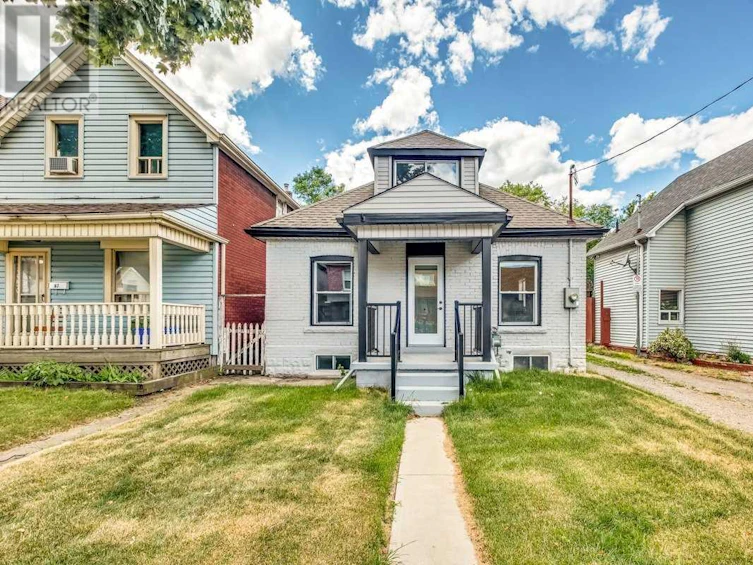 89 Chestnut Avenue, Hamilton, ON, L8L 6K8