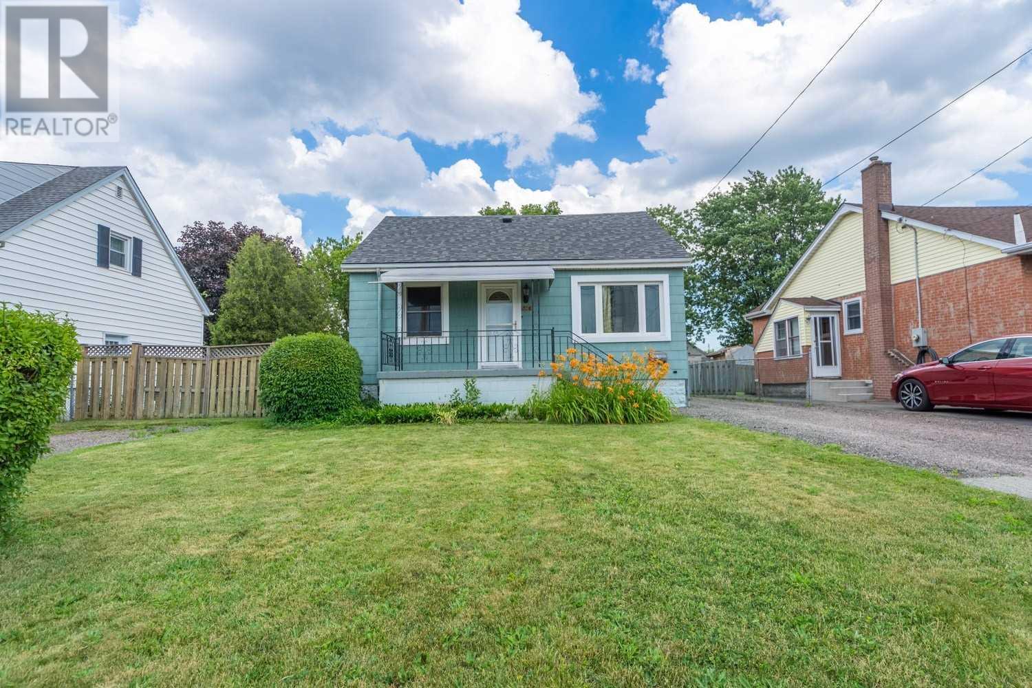 324 Waverly Street, Hamilton, ON, L8H 6P9