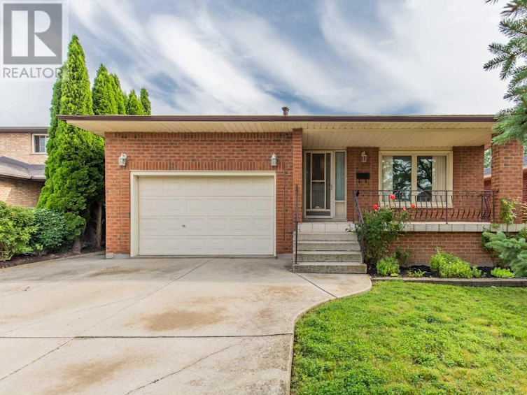 347 Greencedar Drive, Hamilton, ON, L9C 7K6