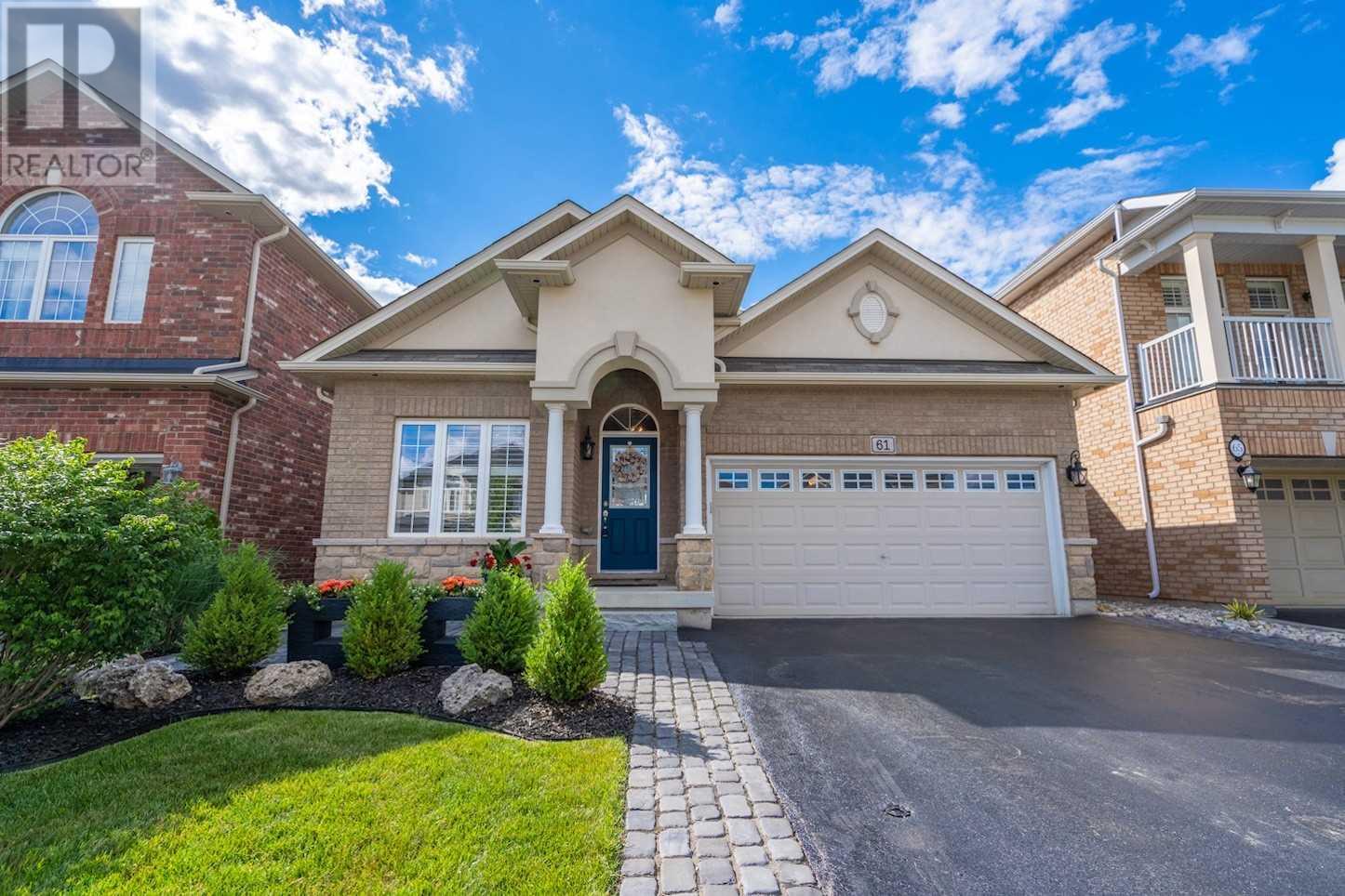 61 Springview Drive, Hamilton, ON, L8B 0V8