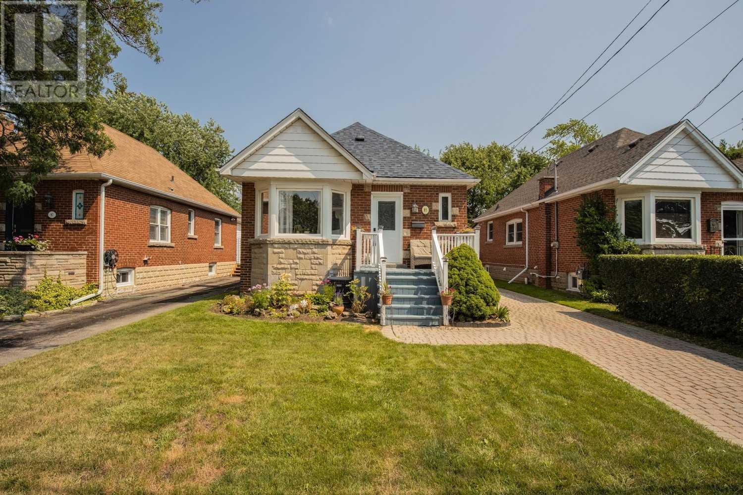 85 Belvidere Avenue, Hamilton, ON, L9A 3B6